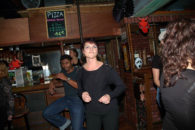 min 2005 11 06 sharkys 079
